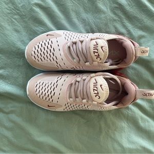 Women’s Air Max 270s